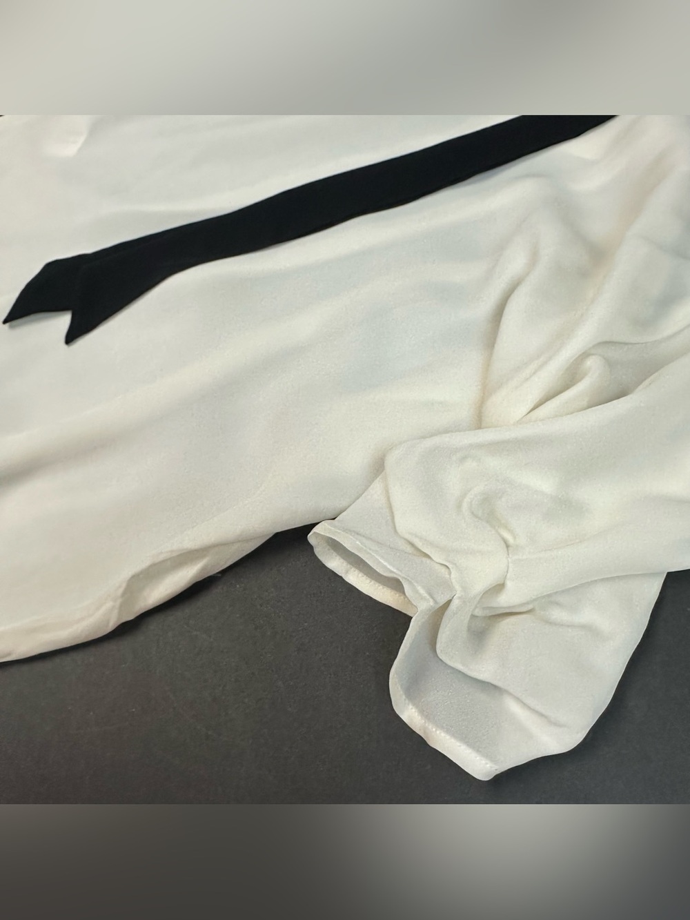 Joie 100% Silk Eleanor B Contrast Tie Short Sleeve Bouse Top XS - Picture 9 of 12